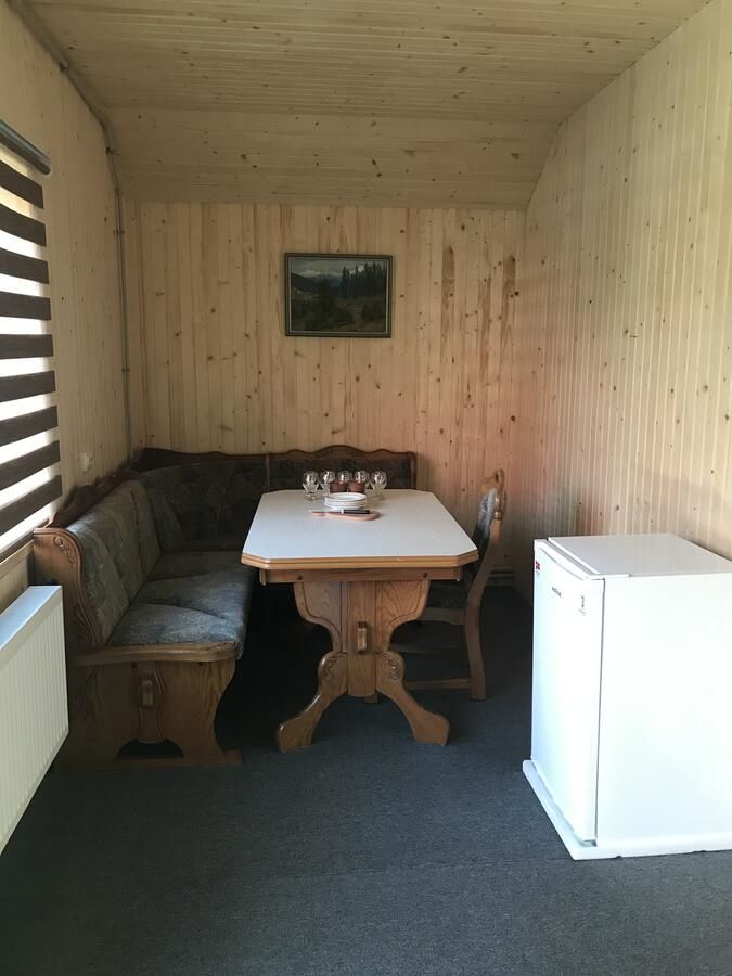 Апартаменты Котедж Бартон Яблоница